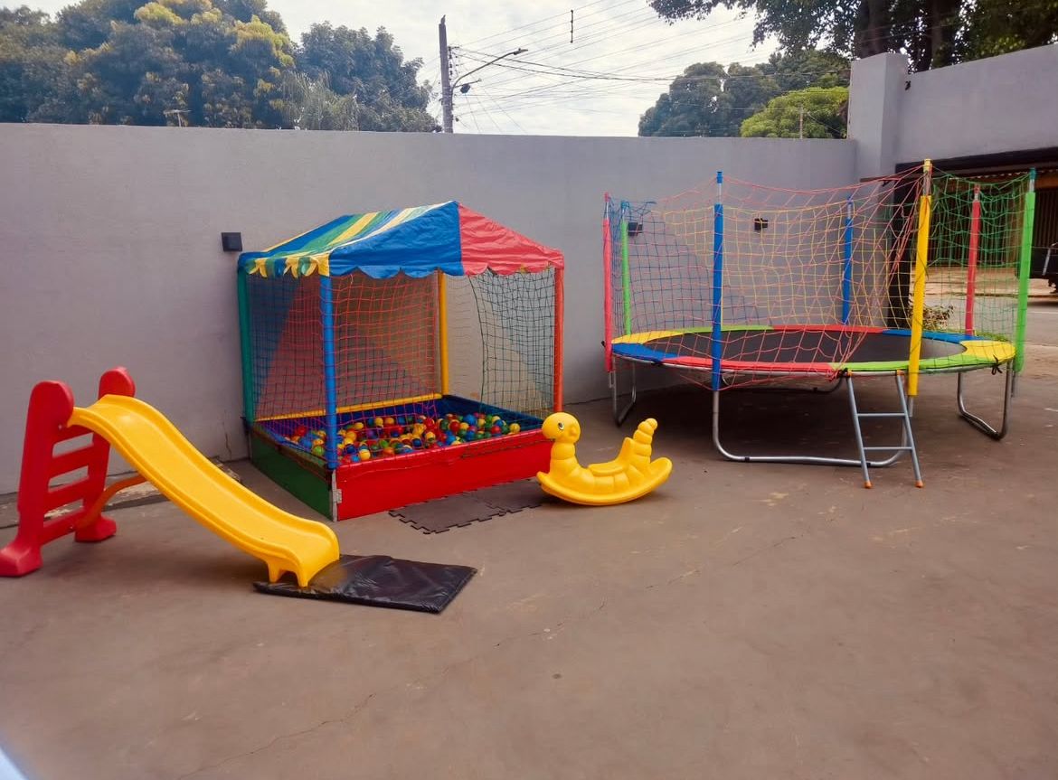 Combo de 250 com diversos brinquedos